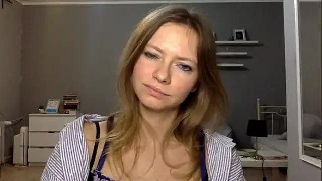 MillieShow's cam snapshot