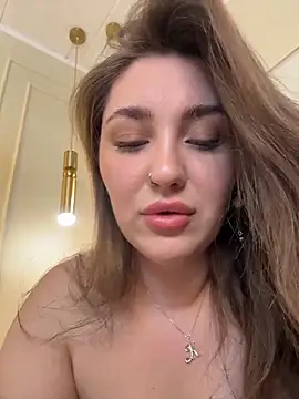 KiraBarlows live sex cam