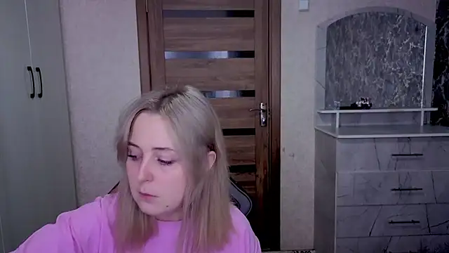 Kristy-Max's cam snapshot