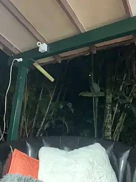 AliceMrtnz live sex cam