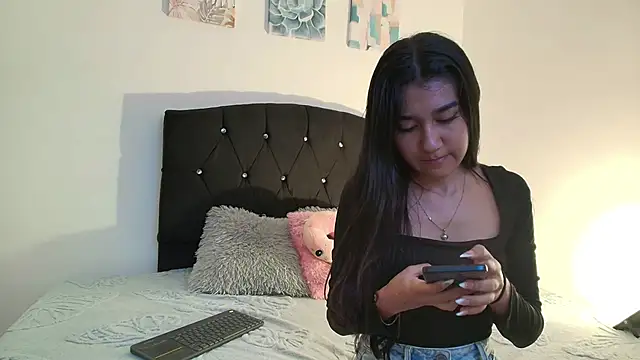 Mimi_Glow live sex cam