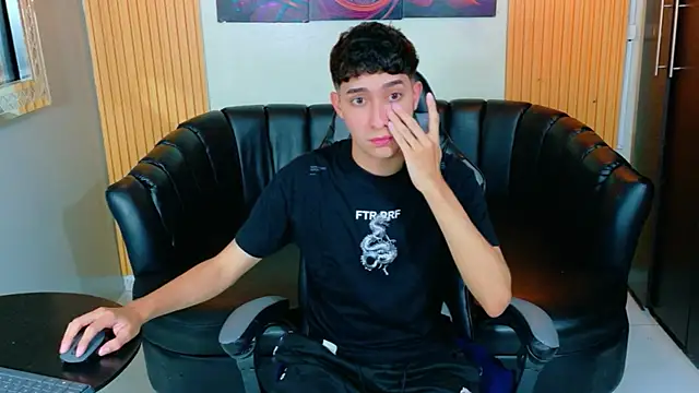 Kygo_Williams live sex cam