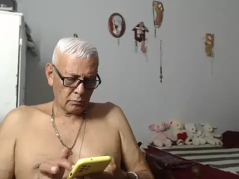 dirtysluttyfist's cam snapshot