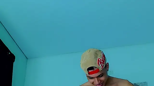 Liamscott_'s cam snapshot