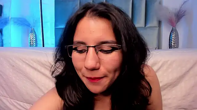 HollyPeach's cam snapshot