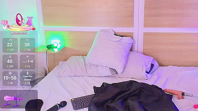 _nickypurple_'s cam snapshot