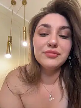KiraBarlows live sex cam