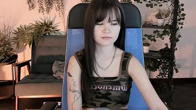 Elainebeness's cam snapshot