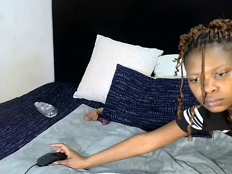 RayaBae's cam snapshot