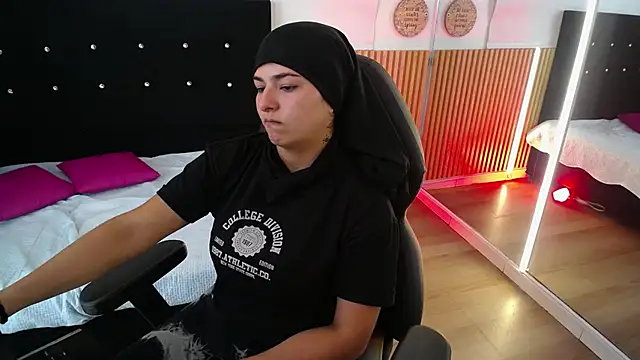 Noah_Jhonson live sex cam