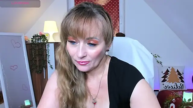 naughtymilane's cam snapshot