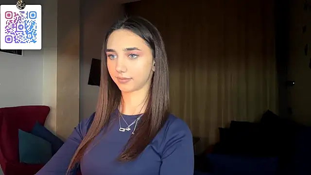 LinaMour's cam snapshot