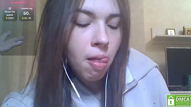 CeyaLier's cam snapshot