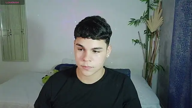 eithan_jonnes live sex cam