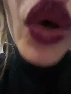 KoraSweett's cam snapshot