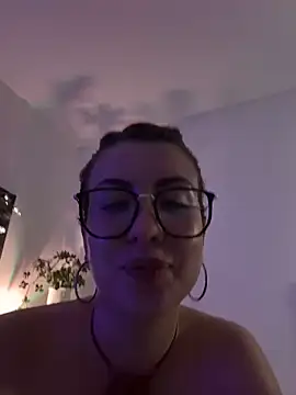 EmaSaenz live sex cam