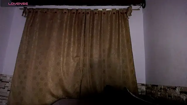 DaraKat18 live sex cam