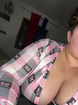 menina_coimbrinha live sex cam