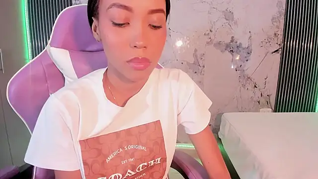 Mia_Duarte1's cam snapshot