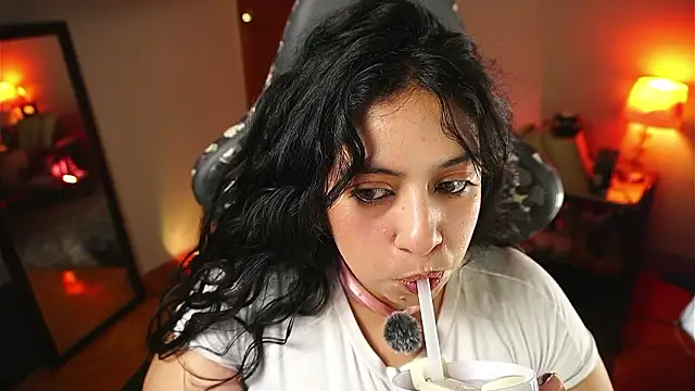 coraline_latin live sex cam