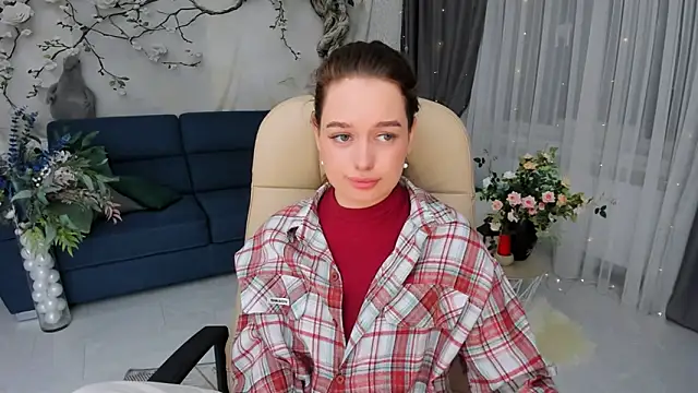 MiracleCurly live sex cam