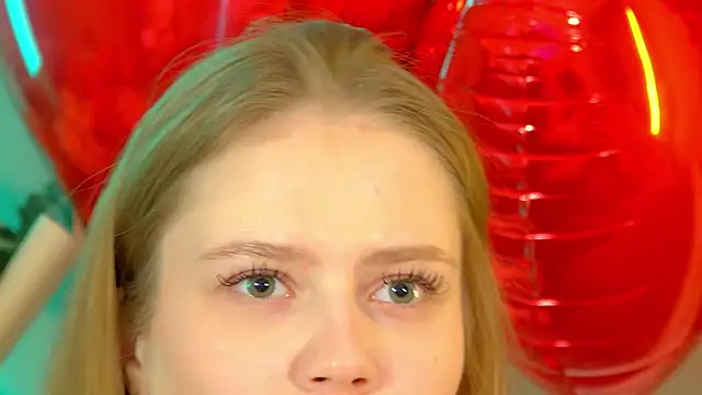 SelinSwarovski live sex cam