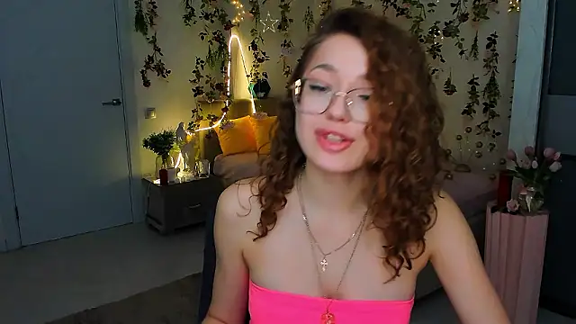 SereneFlame live sex cam