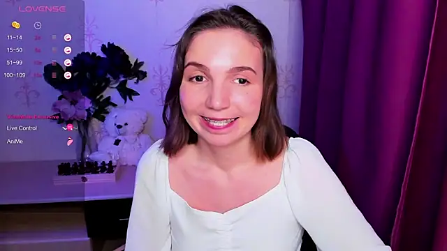 KindHazelHere_'s cam snapshot