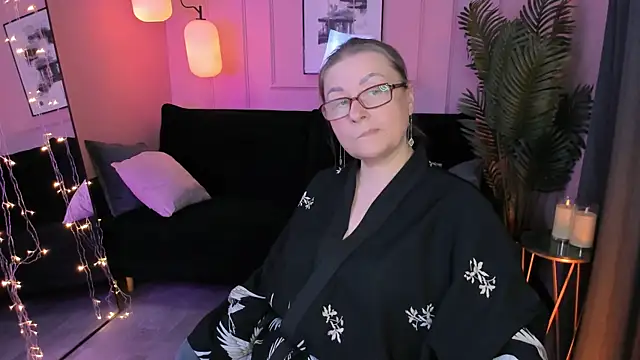 AlexandraKind's cam snapshot