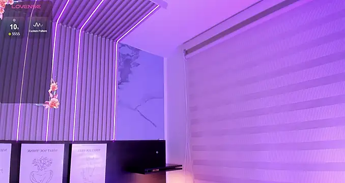 Violet_spencer's cam snapshot