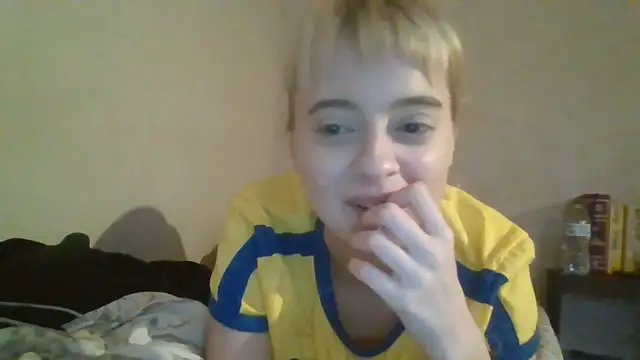 KiwiDreamy1 live sex cam