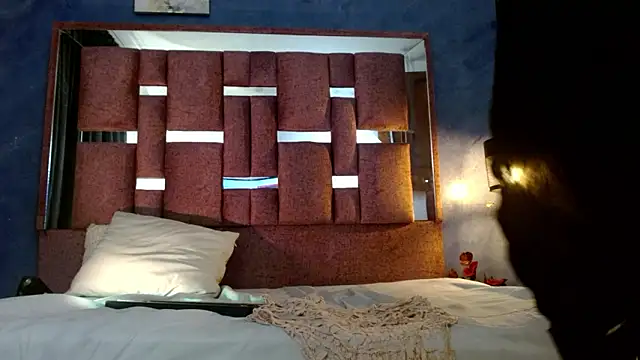 bella_volup live sex cam