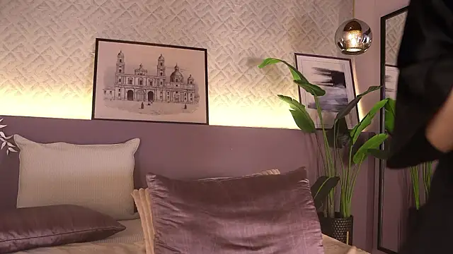 ElleDiane live sex cam