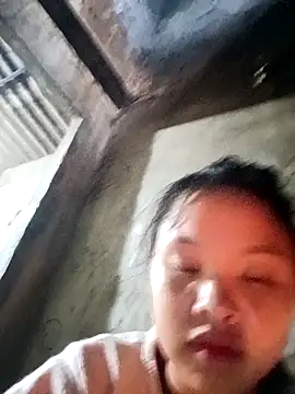 Pretty-haert's cam snapshot