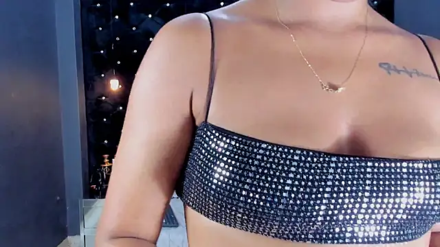 MiaWolton's cam snapshot