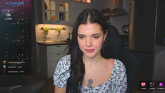 adria_cavalli's cam snapshot