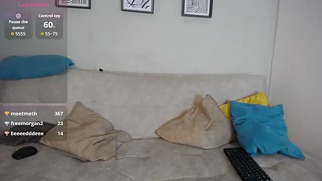 Sweet_Bella_Valery's cam snapshot