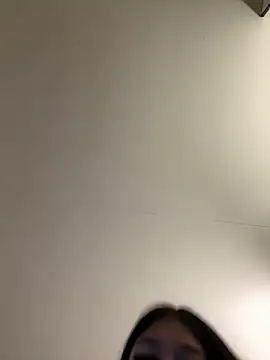 Alyshanon18's cam snapshot