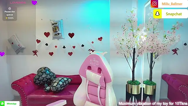 Milu_ballmer live sex cam