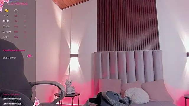 Isis_Moon's cam snapshot