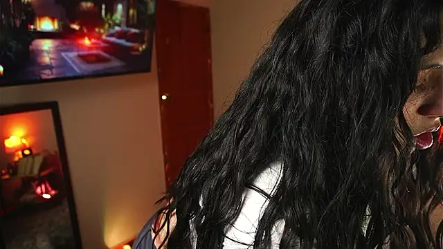 coraline_latin's cam snapshot