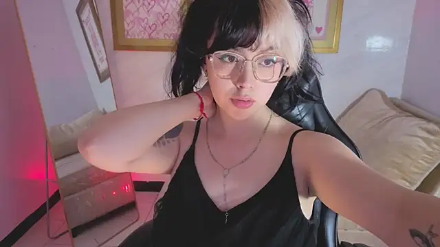 Hela_v's cam snapshot