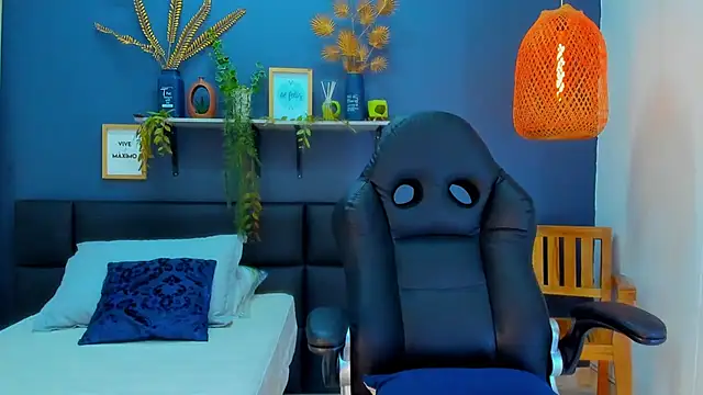 eliza_pink24's cam snapshot