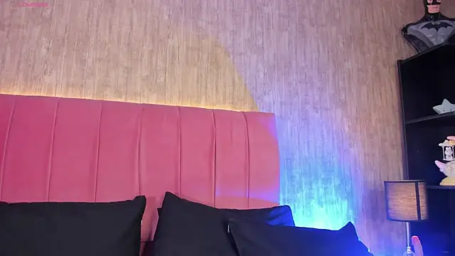 Kendra_kobein's cam snapshot