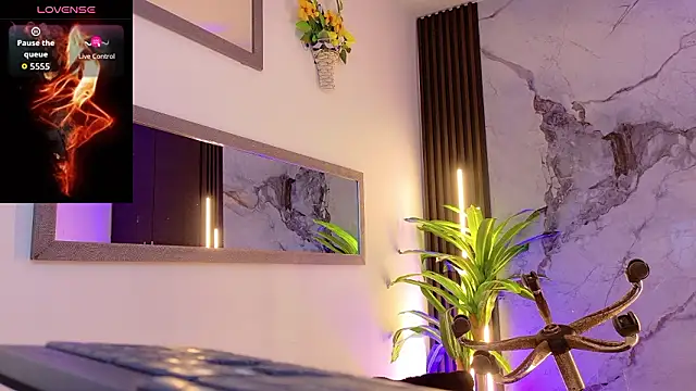 pamelajackson's cam snapshot