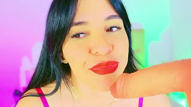 CharlootteEvans's cam snapshot