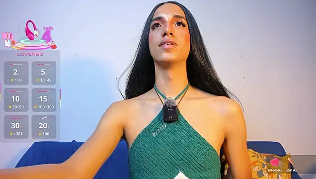 CharlotteLauren live sex cam