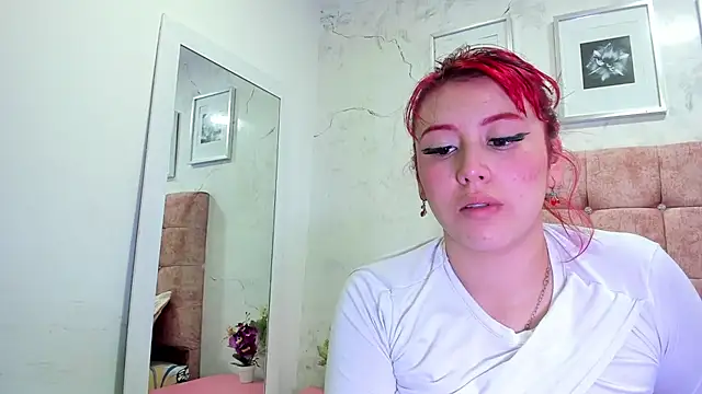 Maddy_Mills's cam snapshot