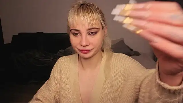 Ashley-Urban's cam snapshot