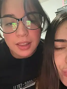 millyalc0ck live sex cam